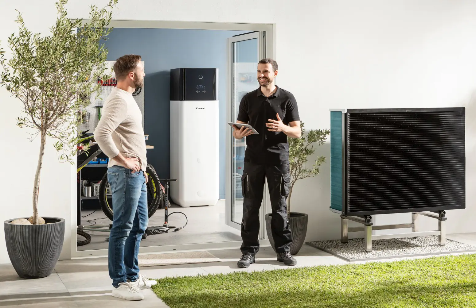 daikin altherma klimeo waermepumpe garten monteur einweisung